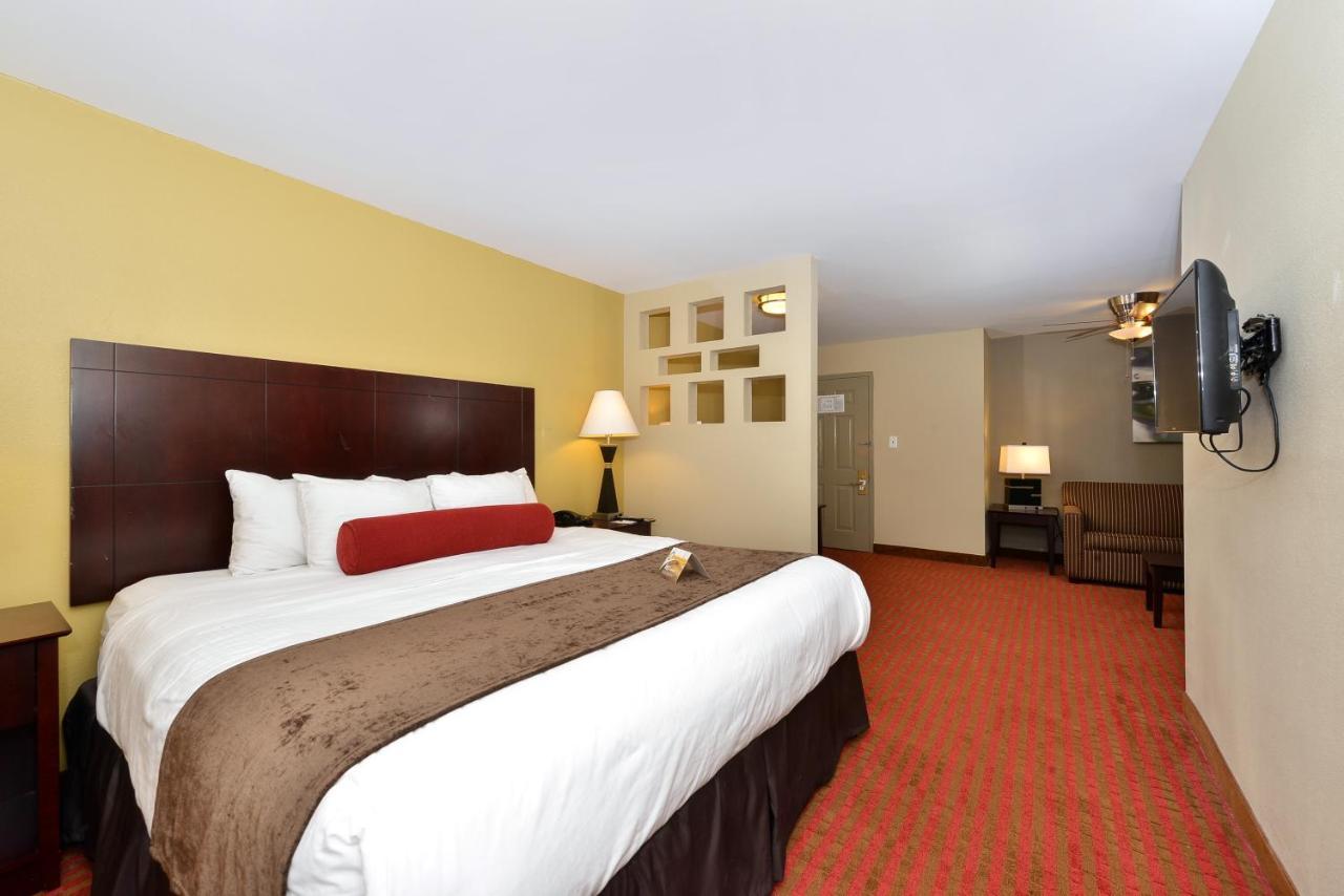 Quality Suites Nashville Airport Exterior foto