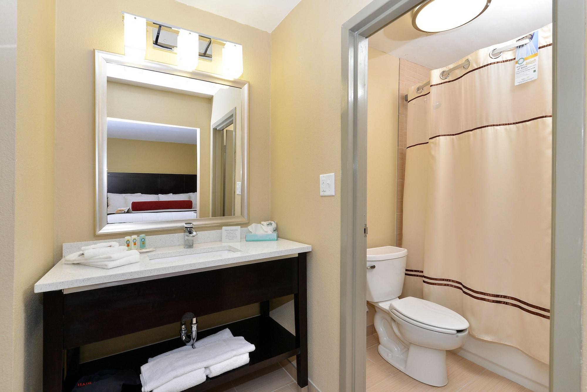 Quality Suites Nashville Airport Exterior foto