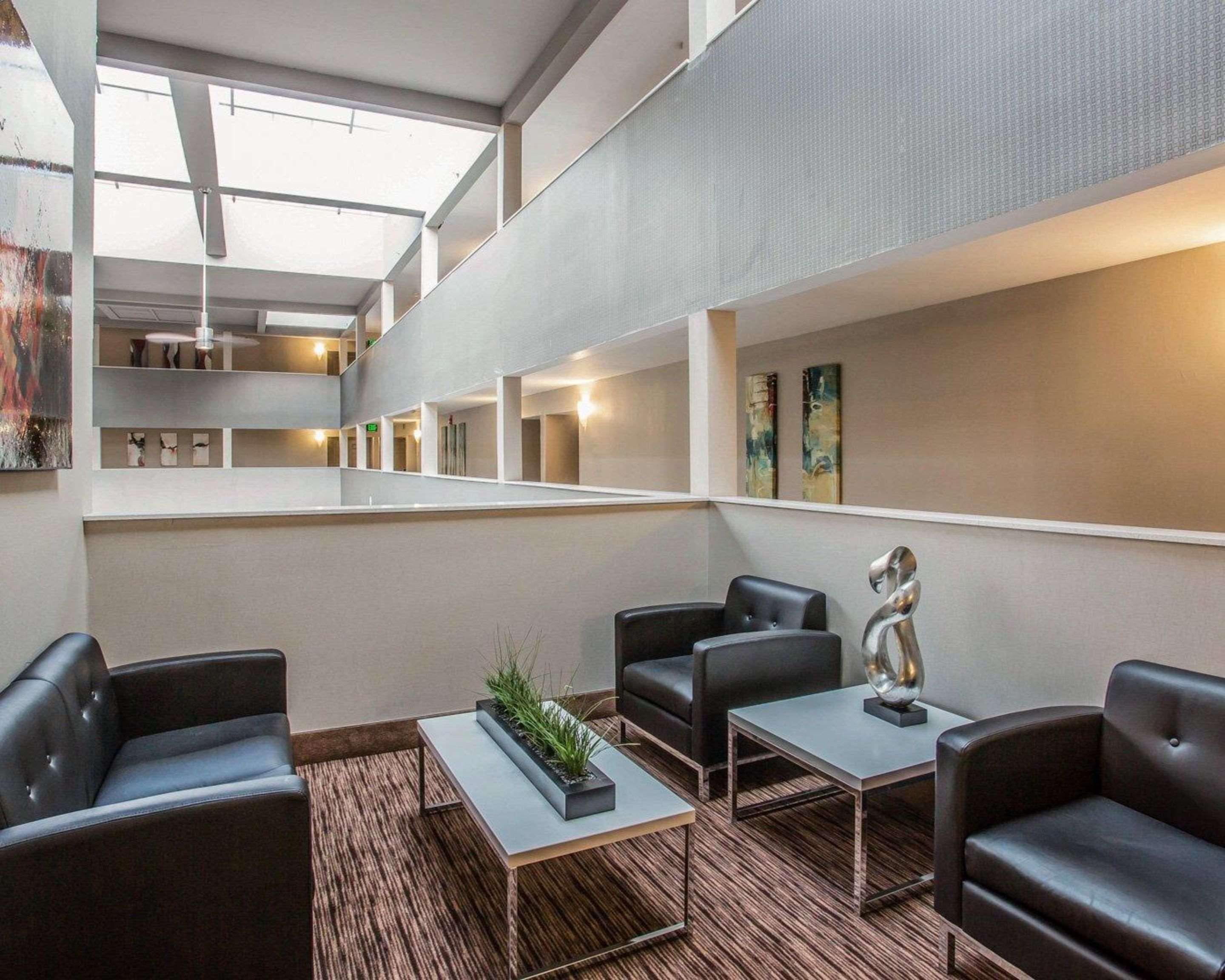 Quality Suites Nashville Airport Exterior foto