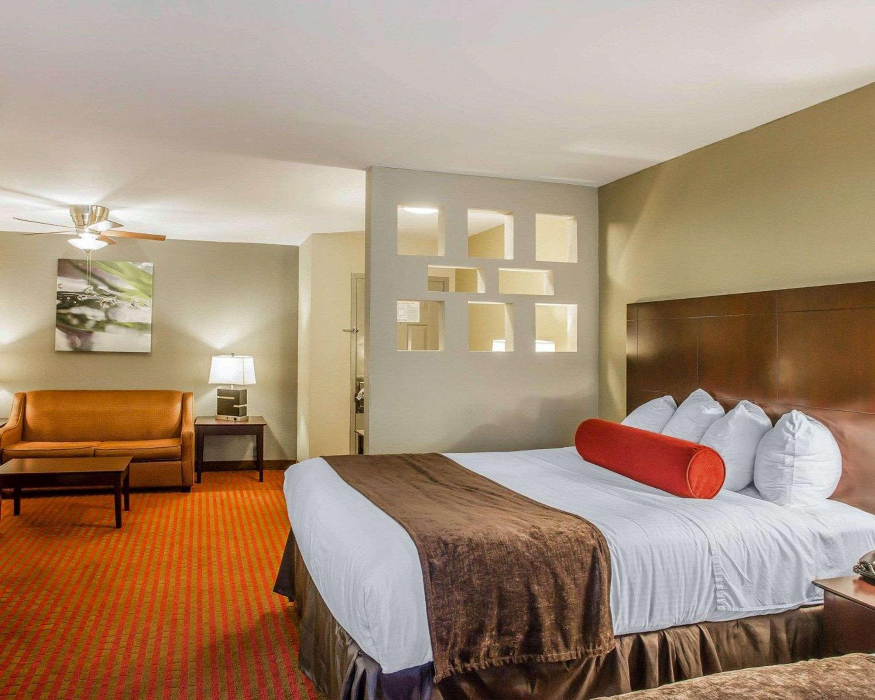 Quality Suites Nashville Airport Exterior foto