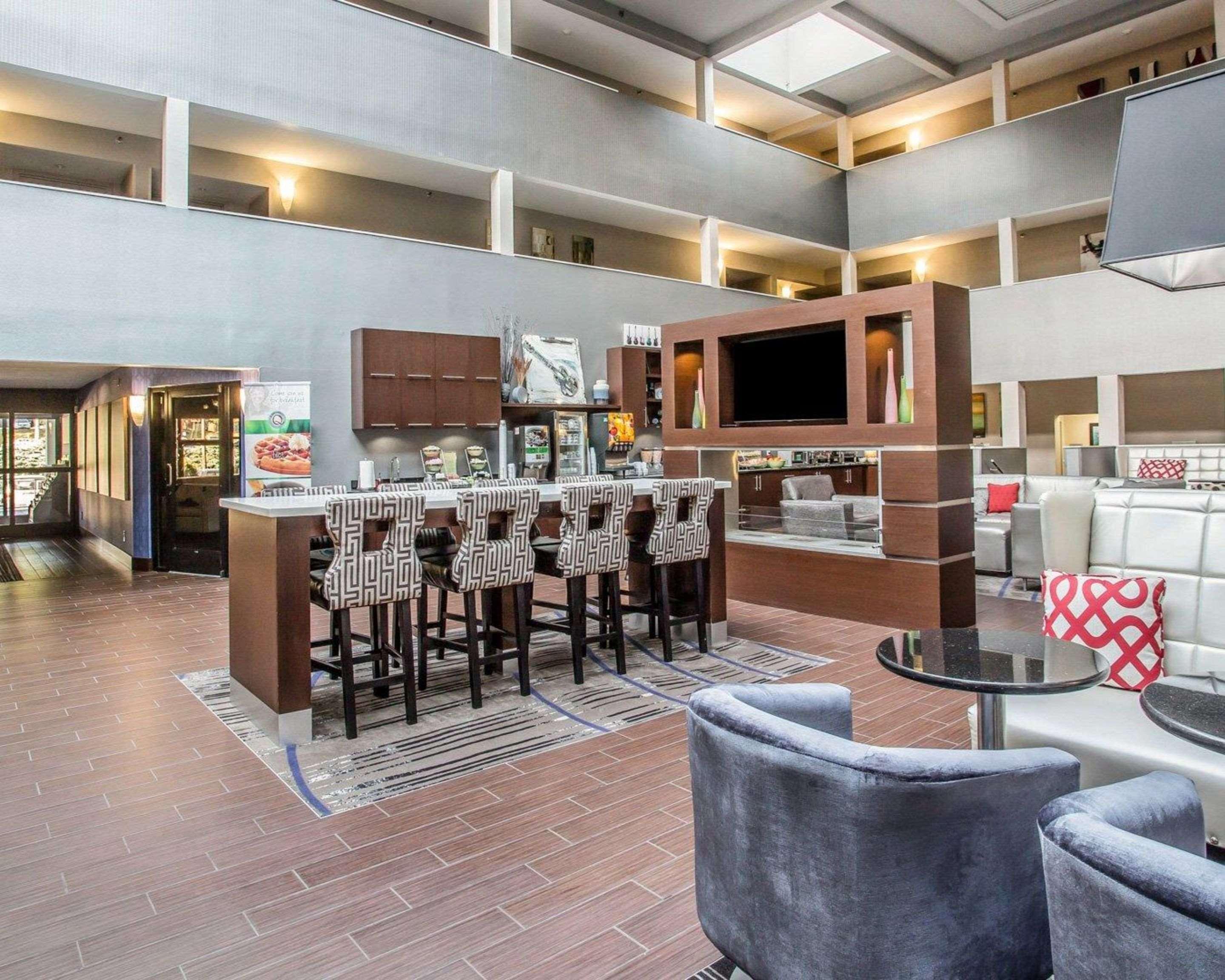 Quality Suites Nashville Airport Exterior foto