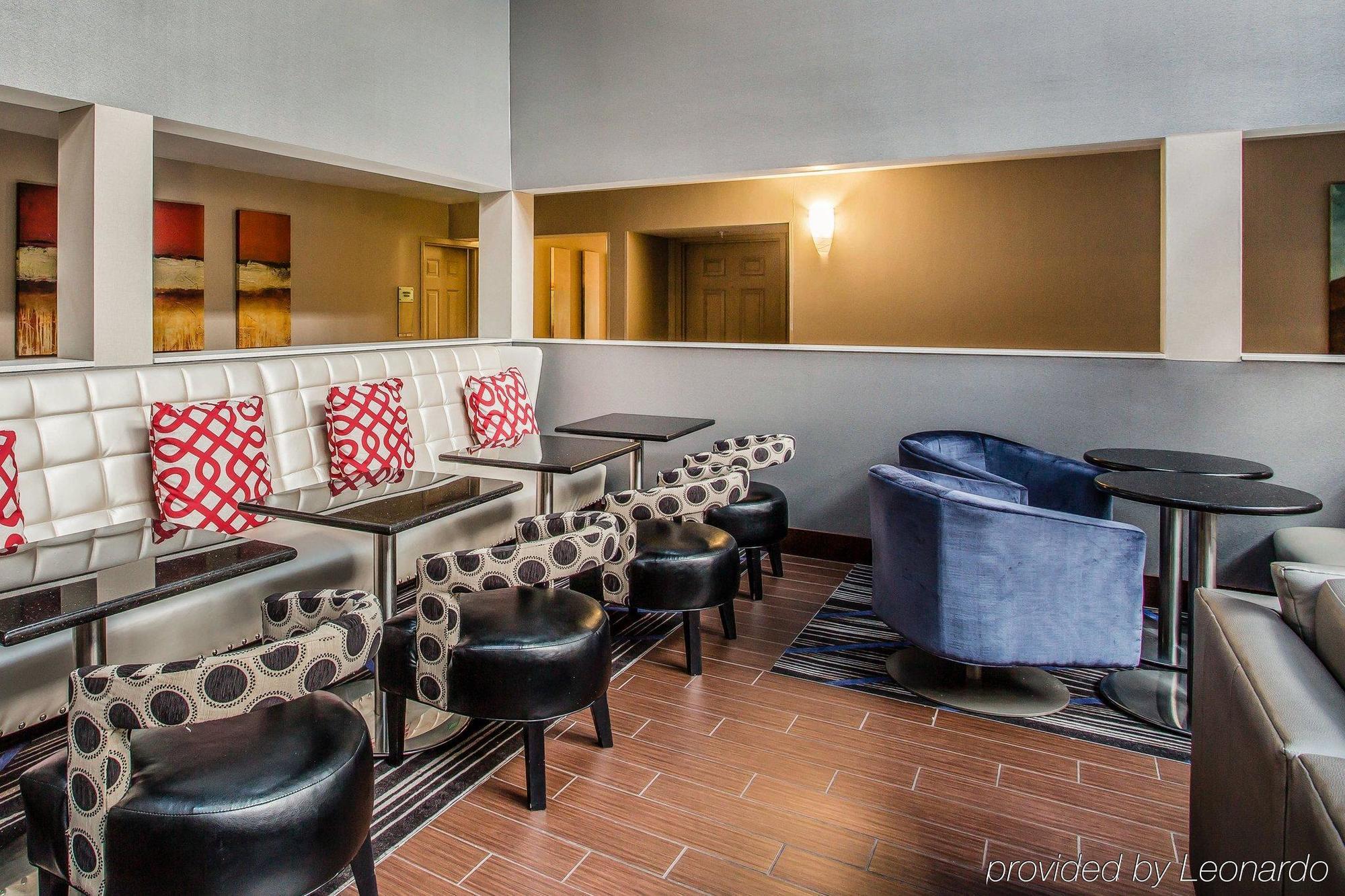 Quality Suites Nashville Airport Exterior foto
